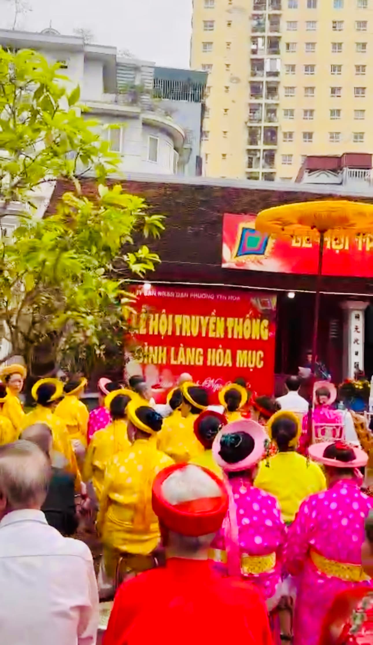  Đền Dục Anh thuộc cụm di tích làng Hòa Mục - nơi thờ phụng 3 vị Thành hoàng họ Phạm